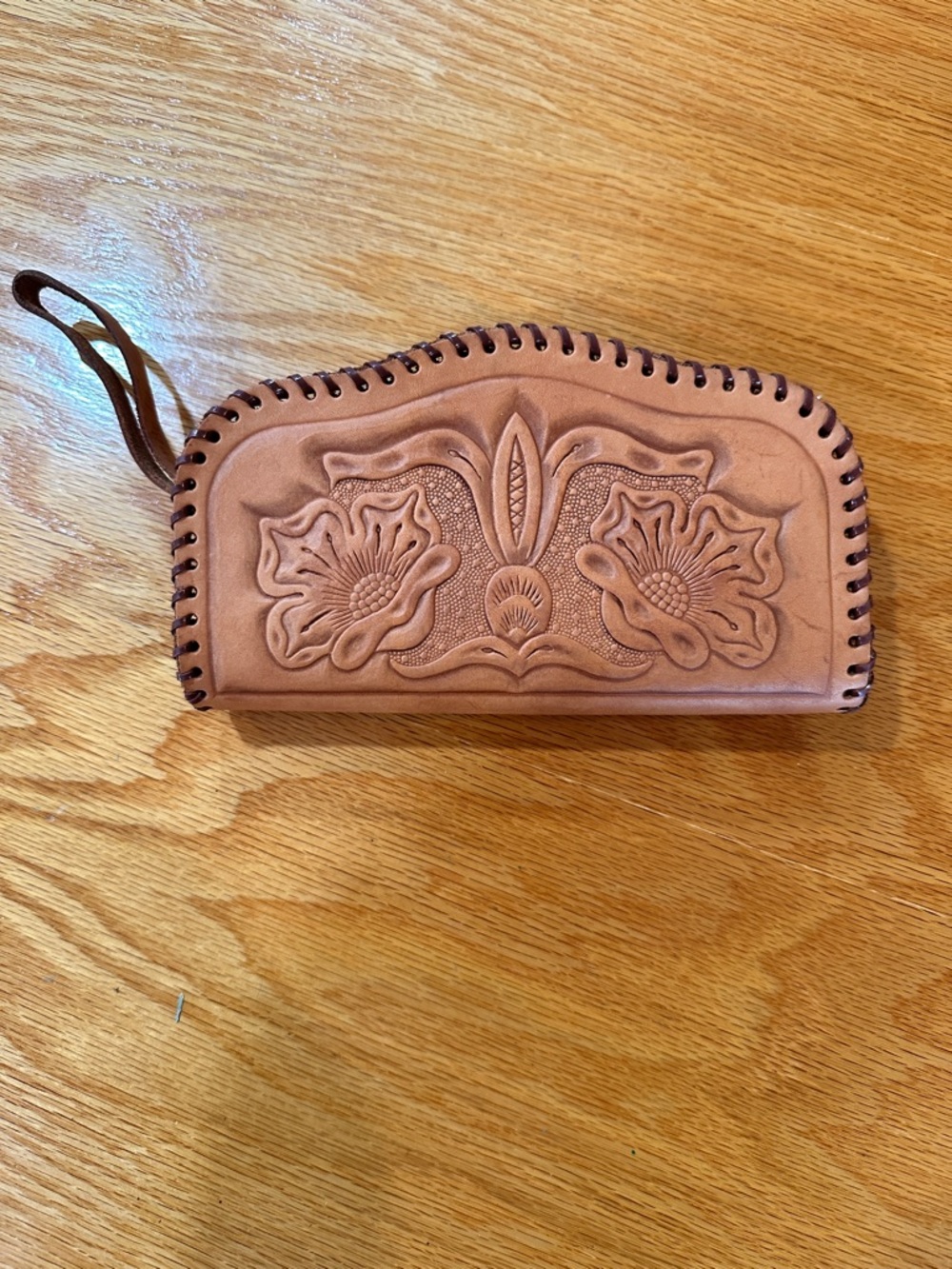 Vintage Floral Hand Tooled Leather Wristlet Clutch in Light Brown